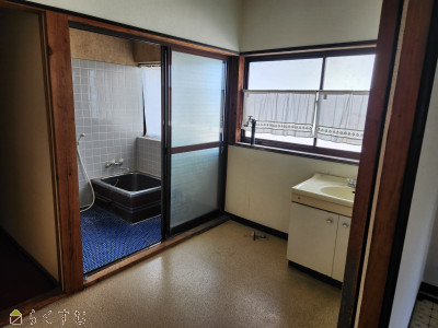 detached 上保内乙