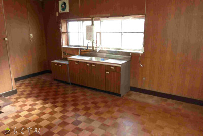 detached 新道字一本松